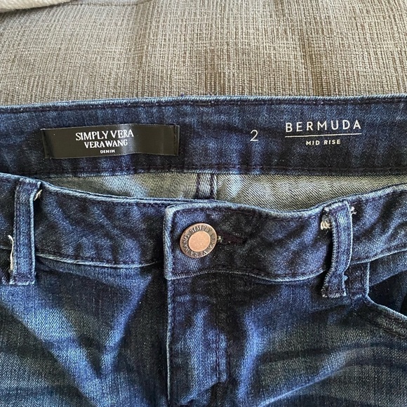 Simply vera Wang mid rise Bermuda size 2 shorts - Picture 3 of 5